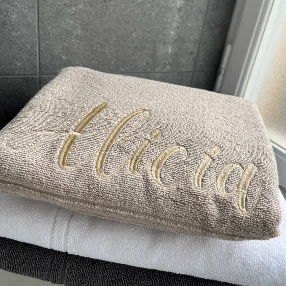 Personlig Namn/Efternamn Badhandduk & Handduk